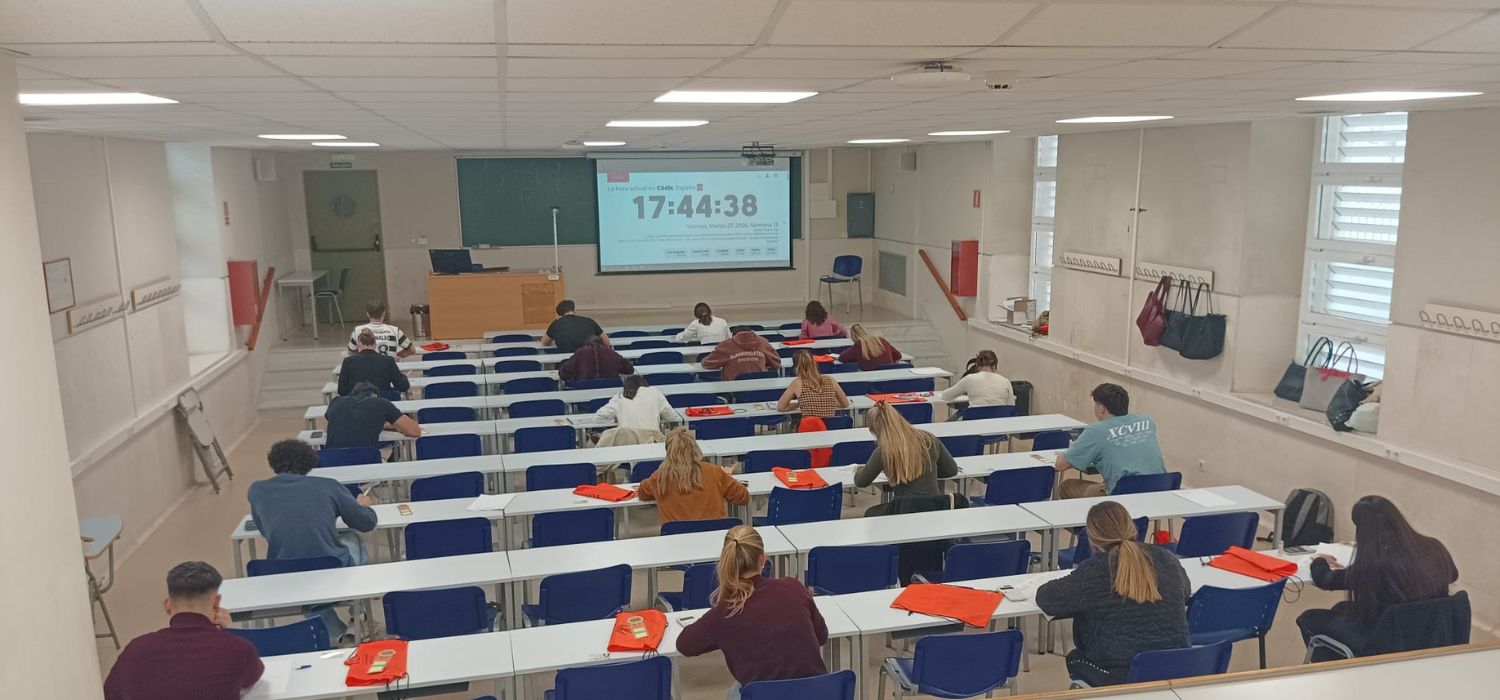 La Facultad de Ciencias Económicas y Empresariales acogió el 27 de marzo la fase local de la XVI Olimpiada de Economía