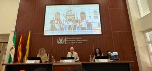 La Facultad celebra la graduación de la promoción 2025-2026 del Máster Universitario en Contabili...