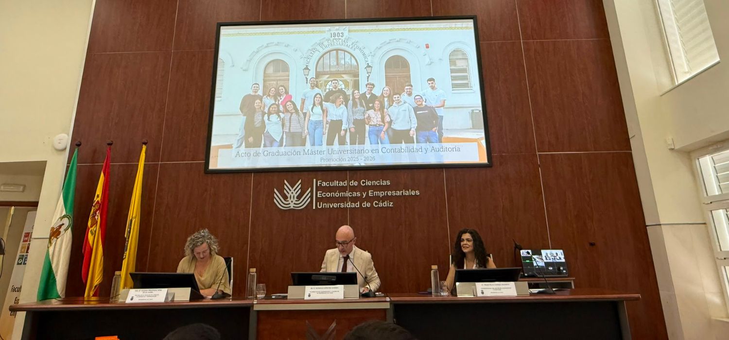 La Facultad celebra la graduación de la promoción 2025-2026 del Máster Universitario en Contabilidad y Auditoría.